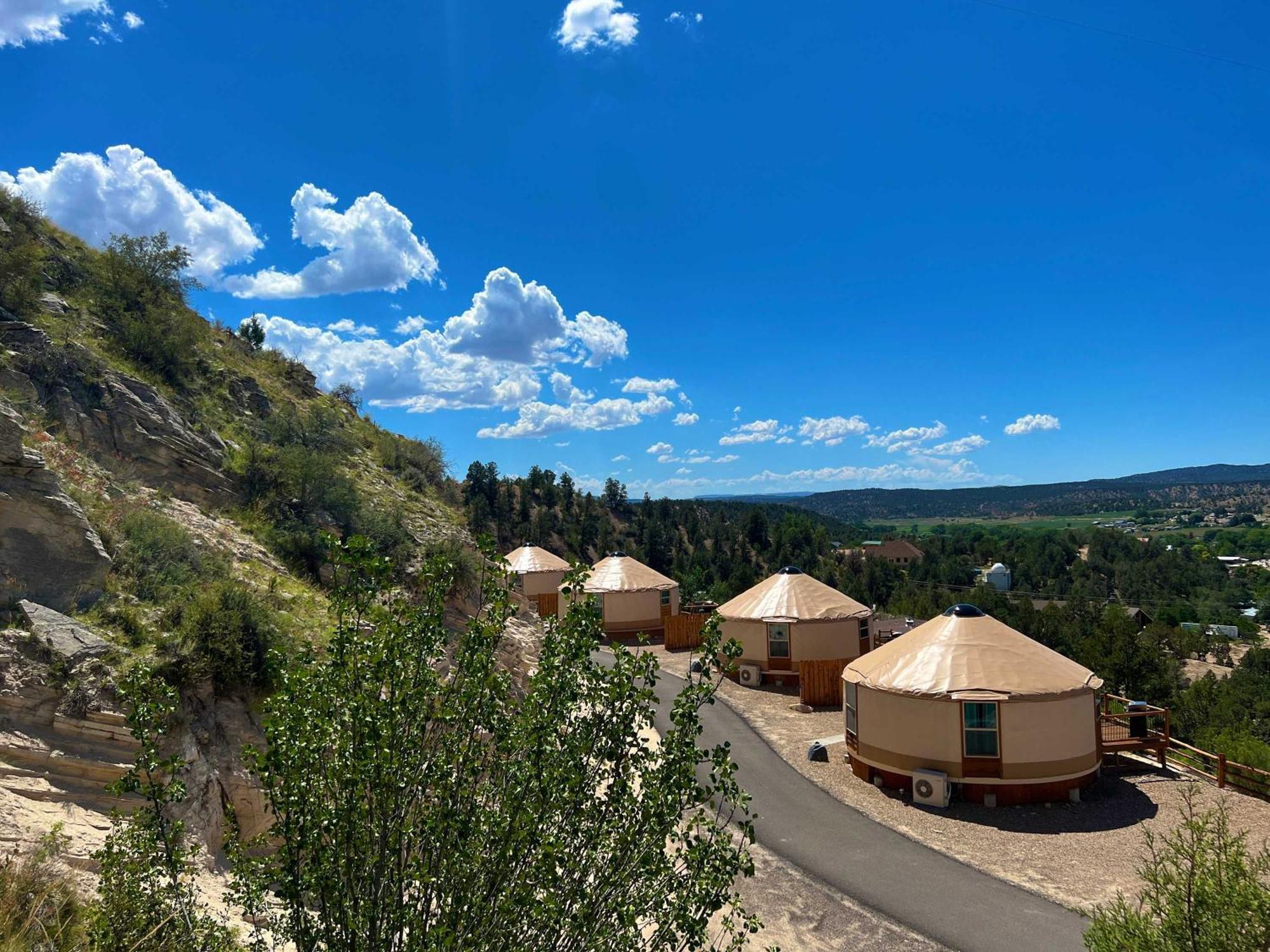 Yurt Overlook #5 With Ac And Private Bath 2 Kings Villa Orderville Bagian luar foto